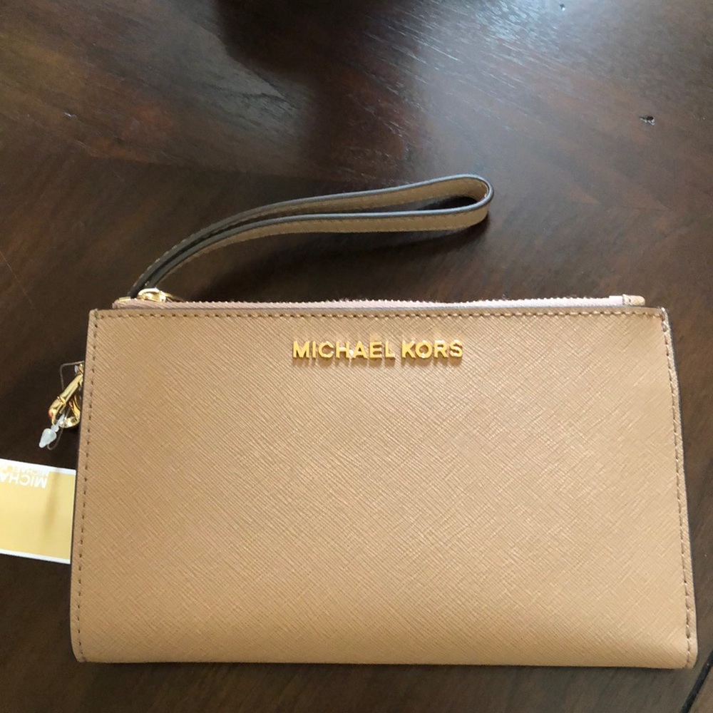 Michael Kors Jet Set Travel Double Zip Wristlet